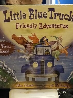 Clarion Books Little Blue Truck's Friendly Adventures 6-Book Box Set Multicolor